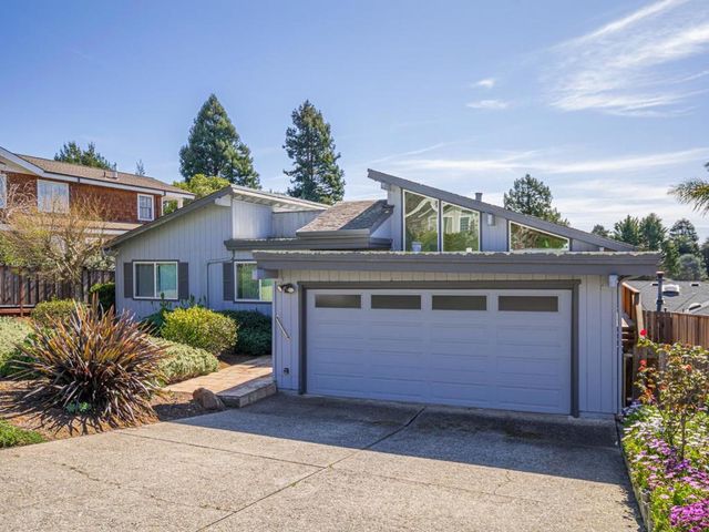 640 Saint Andrews Drive, Aptos, CA 95003