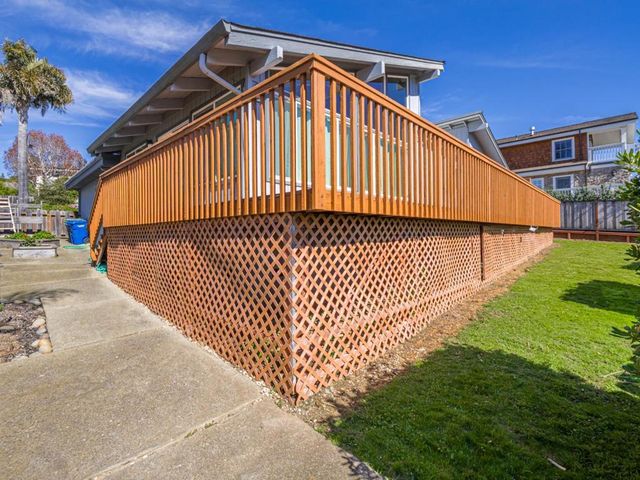 640 Saint Andrews Drive, Aptos, CA 95003