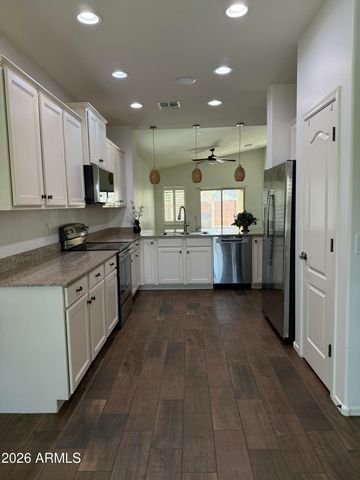 2694 E RUNAWAY BAY Place, Gilbert, AZ 85298