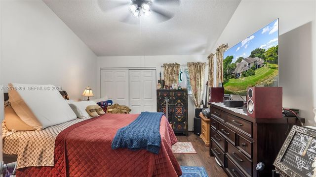 2071 Champions Way, North Lauderdale, FL 33068
