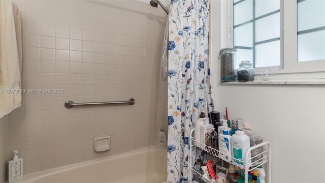 2071 Champions Way, North Lauderdale, FL 33068