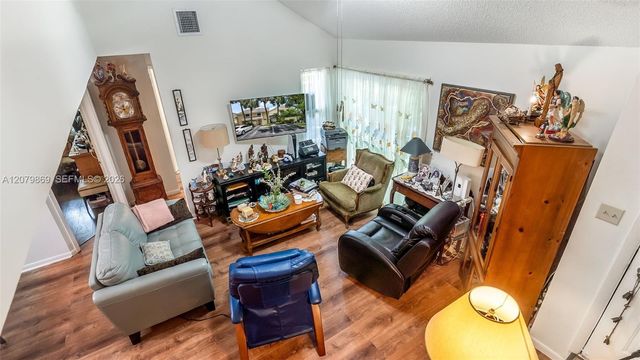 2071 Champions Way, North Lauderdale, FL 33068