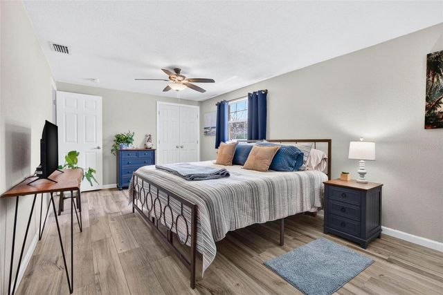 5900 BAYOU GRANDE BOULEVARD NE, St Petersburg, FL 33703