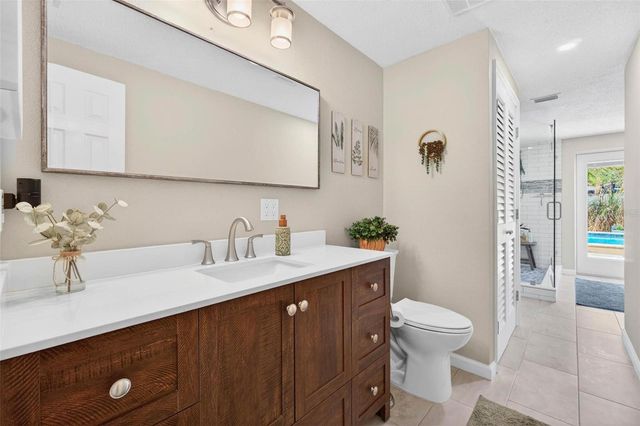 5900 BAYOU GRANDE BOULEVARD NE, St Petersburg, FL 33703