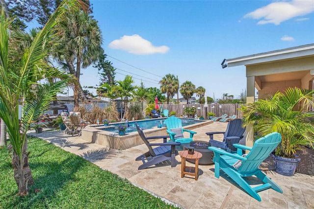 5900 BAYOU GRANDE BOULEVARD NE, St Petersburg, FL 33703