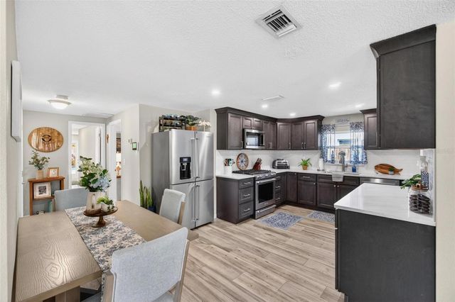 5900 BAYOU GRANDE BOULEVARD NE, St Petersburg, FL 33703