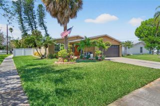 5900 BAYOU GRANDE BOULEVARD NE, St Petersburg, FL 33703