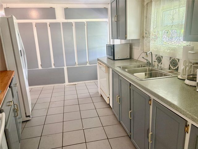 1601 MIDLOTHIAN STREET, Sarasota, FL 34234