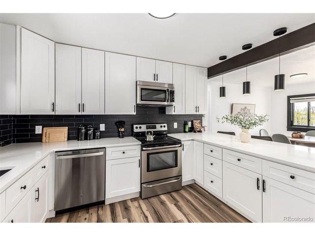 2731 Roosevelt Ave, Thornton, CO 80229