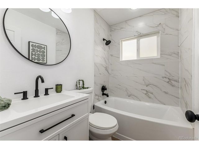 2731 Roosevelt Ave, Thornton, CO 80229