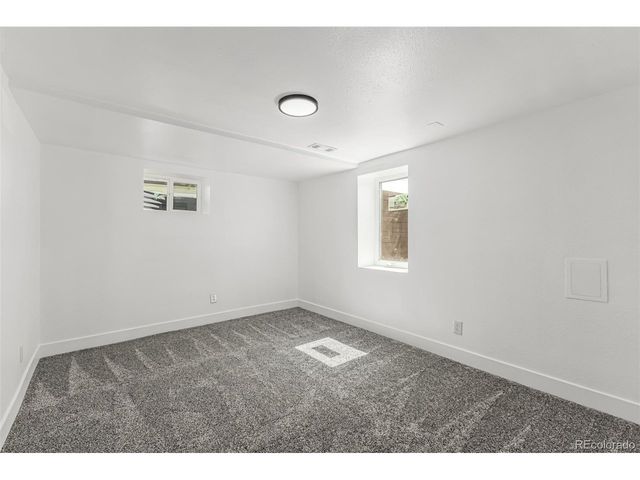 2731 Roosevelt Ave, Thornton, CO 80229