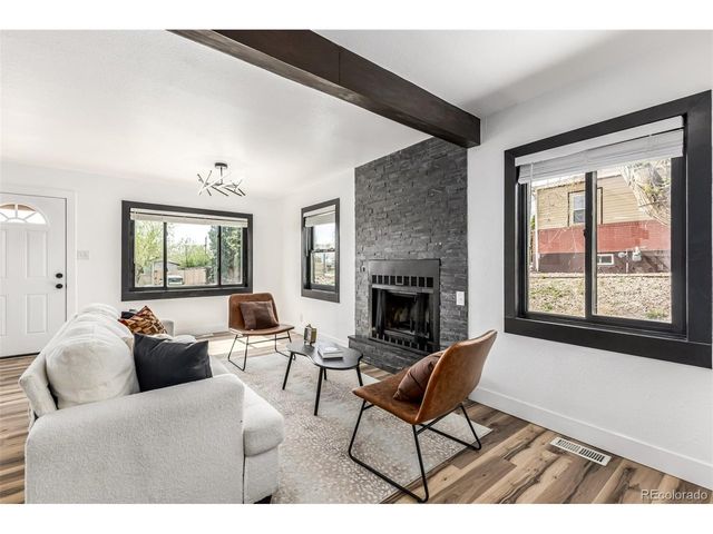 2731 Roosevelt Ave, Thornton, CO 80229