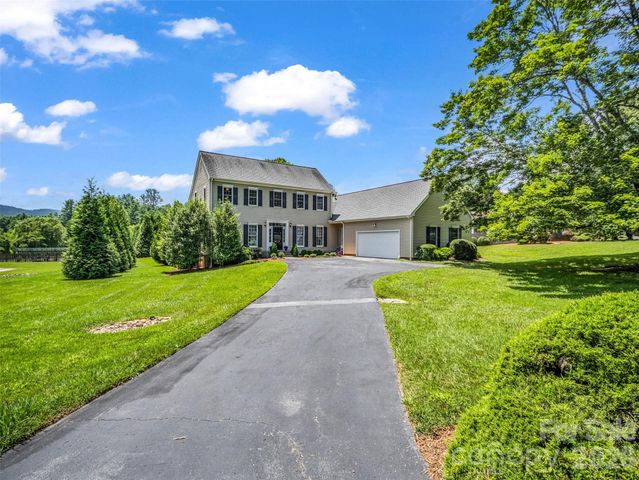 207 Sugar Hollow Road, Hendersonville, NC 28739