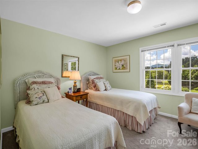 207 Sugar Hollow Road, Hendersonville, NC 28739