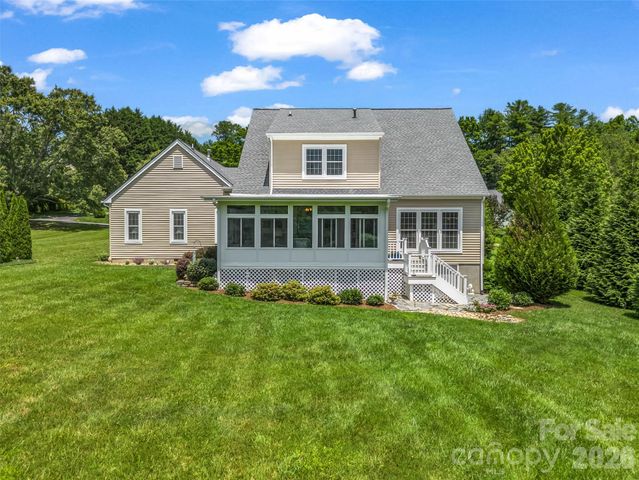207 Sugar Hollow Road, Hendersonville, NC 28739