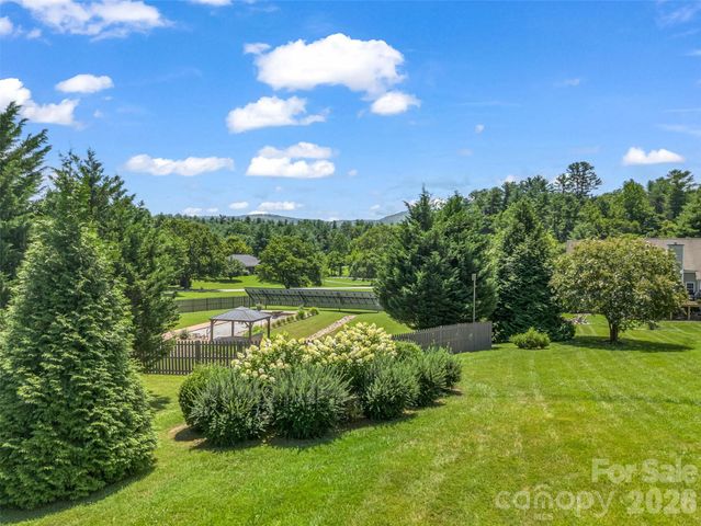207 Sugar Hollow Road, Hendersonville, NC 28739