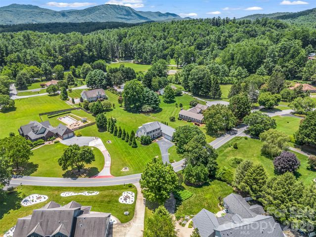 207 Sugar Hollow Road, Hendersonville, NC 28739
