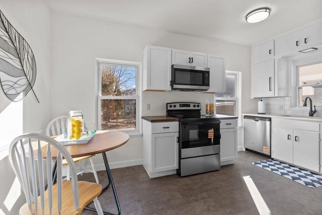 1830 S ONEIDA STREET, Appleton, WI 54915