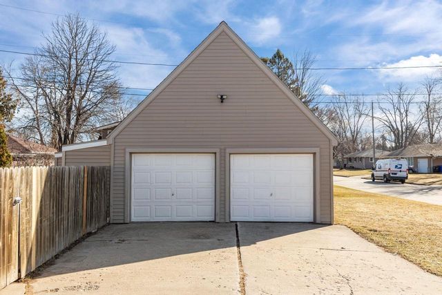 1830 S ONEIDA STREET, Appleton, WI 54915