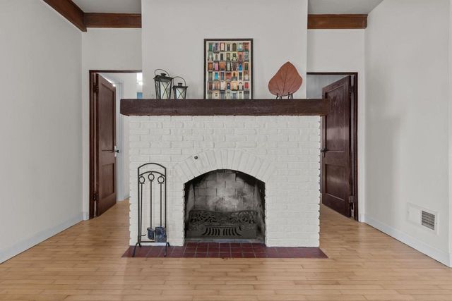 1830 S ONEIDA STREET, Appleton, WI 54915