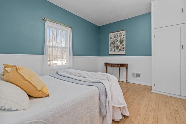 1830 S ONEIDA STREET, Appleton, WI 54915