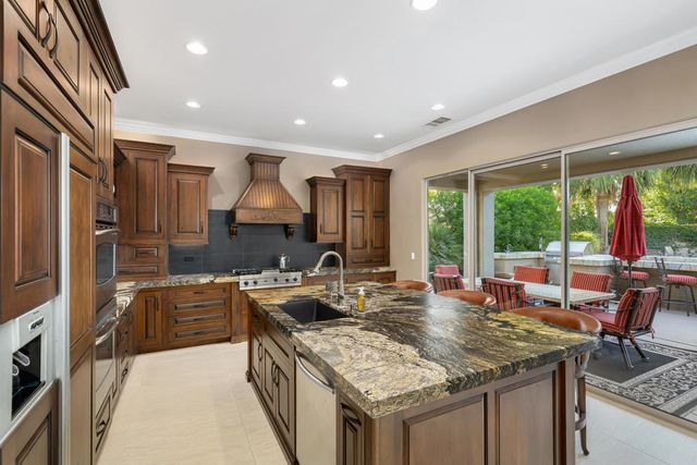 48532 Big Horn Drive, La Quinta, CA 92253