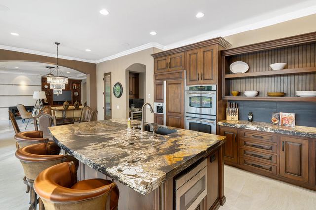 48532 Big Horn Drive, La Quinta, CA 92253