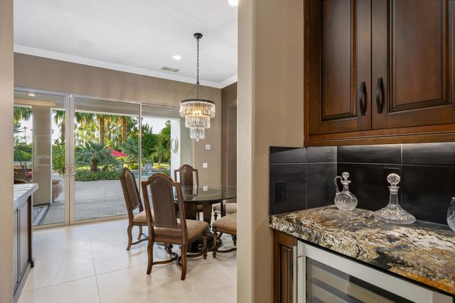 48532 Big Horn Drive, La Quinta, CA 92253