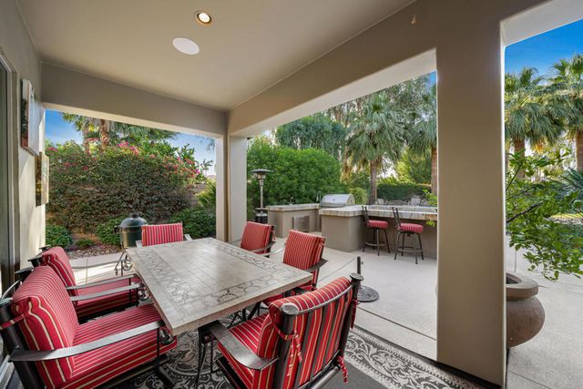 48532 Big Horn Drive, La Quinta, CA 92253