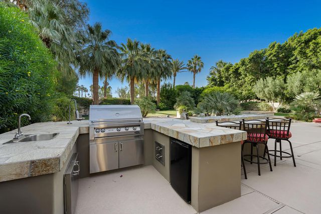 48532 Big Horn Drive, La Quinta, CA 92253