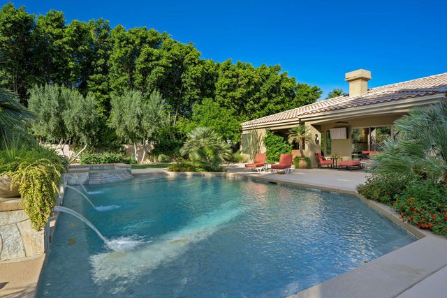 48532 Big Horn Drive, La Quinta, CA 92253