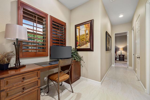 48532 Big Horn Drive, La Quinta, CA 92253