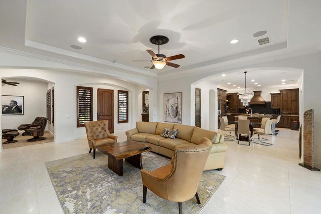 48532 Big Horn Drive, La Quinta, CA 92253