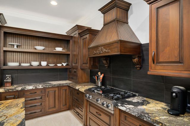 48532 Big Horn Drive, La Quinta, CA 92253