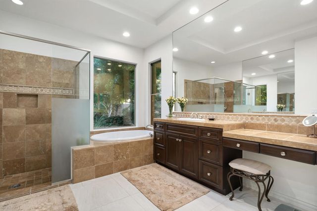 48532 Big Horn Drive, La Quinta, CA 92253