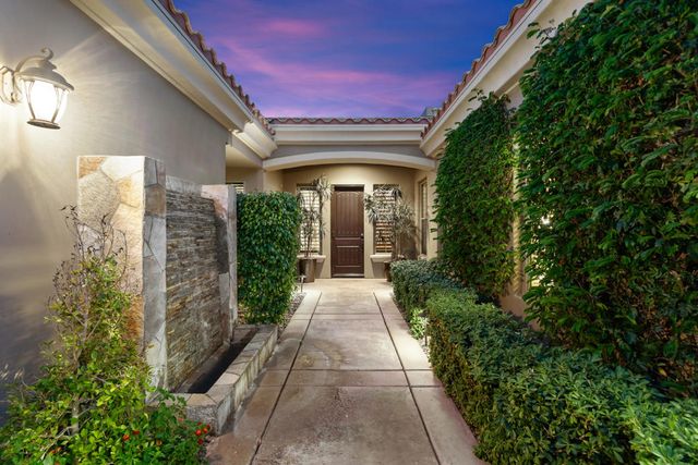 48532 Big Horn Drive, La Quinta, CA 92253