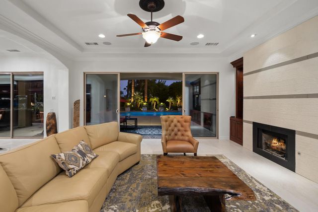 48532 Big Horn Drive, La Quinta, CA 92253