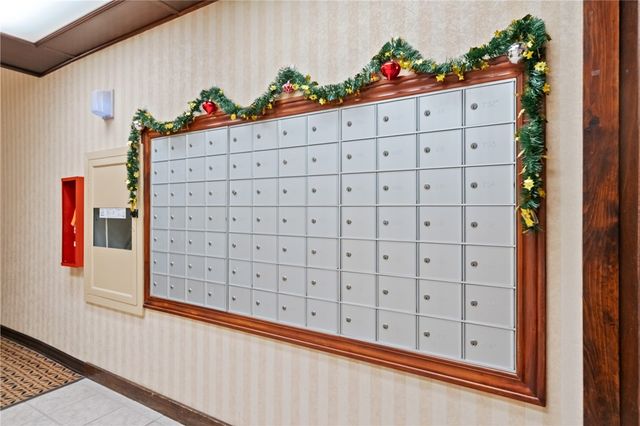 5600 Munhall Rd. 203, Squirrel Hill, PA 15217