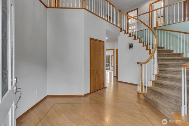 4452 185th Avenue E, Lake Tapps, WA 98391