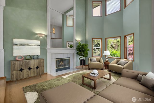 4452 185th Avenue E, Lake Tapps, WA 98391