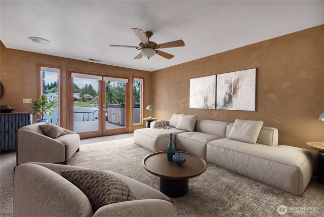 4452 185th Avenue E, Lake Tapps, WA 98391