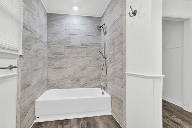 1025 S Maurice Avenue, Denison, TX 75020