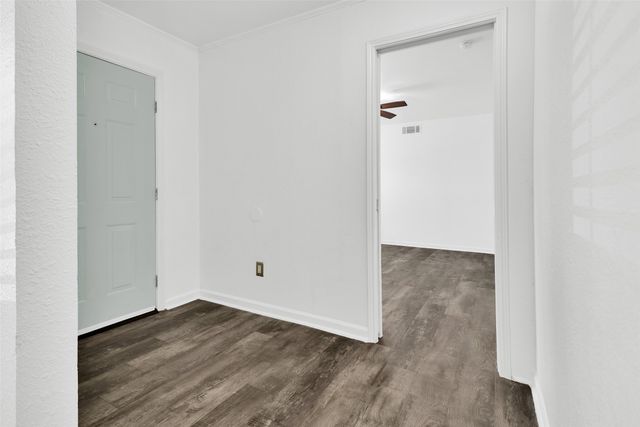 1025 S Maurice Avenue, Denison, TX 75020