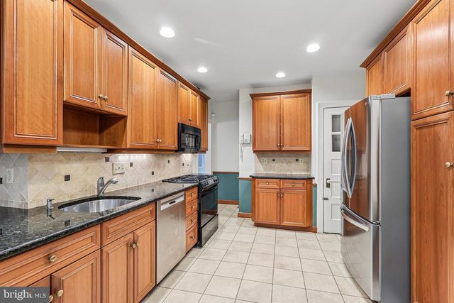 3219 W PENN ST, Philadelphia, PA 19129