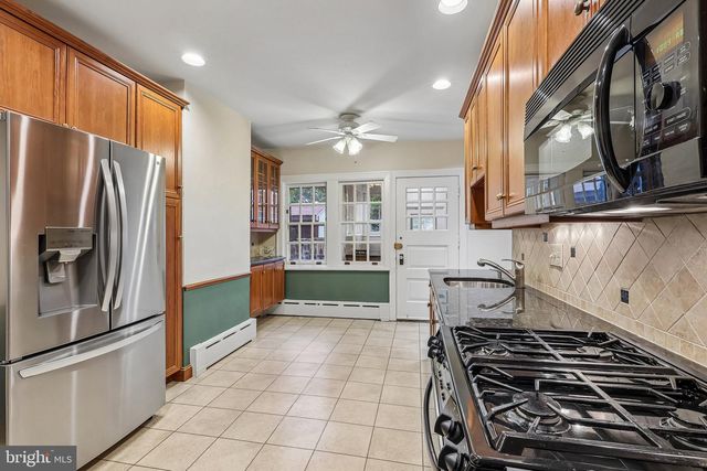 3219 W PENN ST, Philadelphia, PA 19129