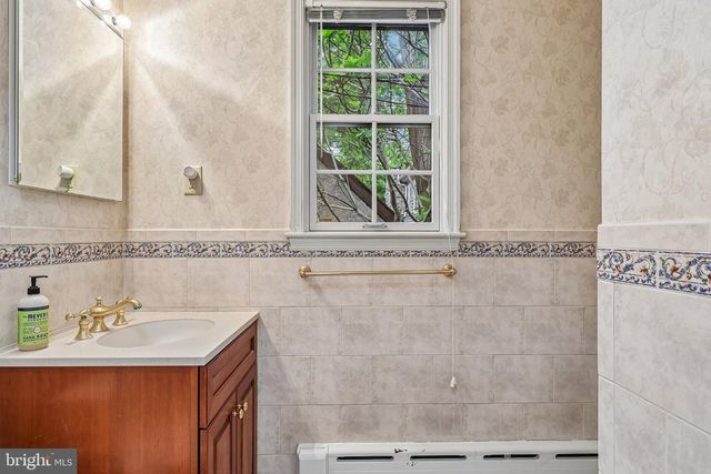 3219 W PENN ST, Philadelphia, PA 19129
