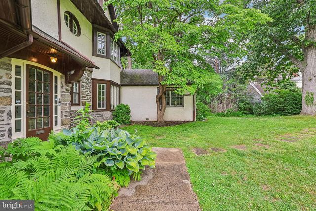 3219 W PENN ST, Philadelphia, PA 19129