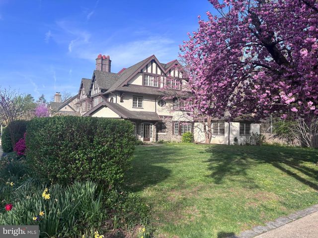 3219 W PENN ST, Philadelphia, PA 19129