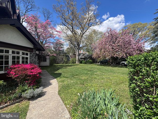 3219 W PENN ST, Philadelphia, PA 19129