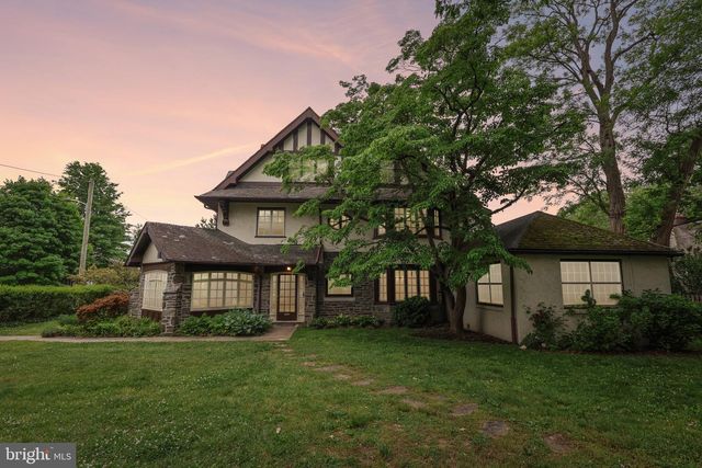 3219 W PENN ST, Philadelphia, PA 19129